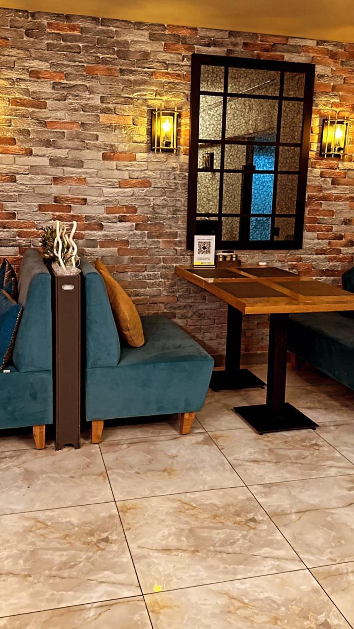 Grace Point Hotel 阿斯坦纳 外观 照片