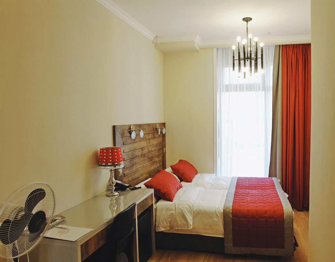Grace Point Hotel 阿斯坦纳 外观 照片