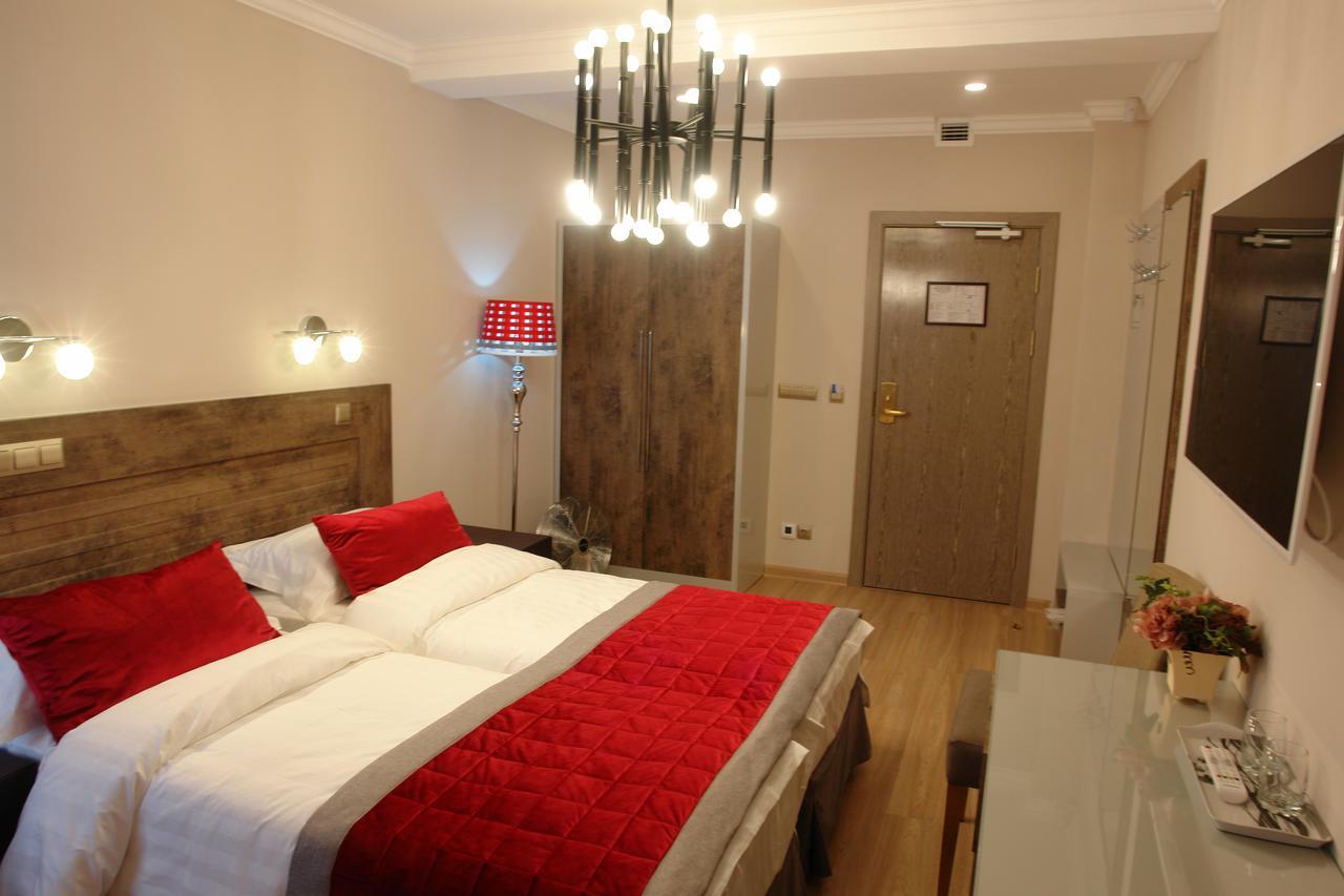 Grace Point Hotel 阿斯坦纳 外观 照片